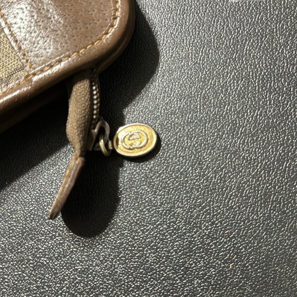 Authentic Gucci Clutch Bag - Picture 14 of 14